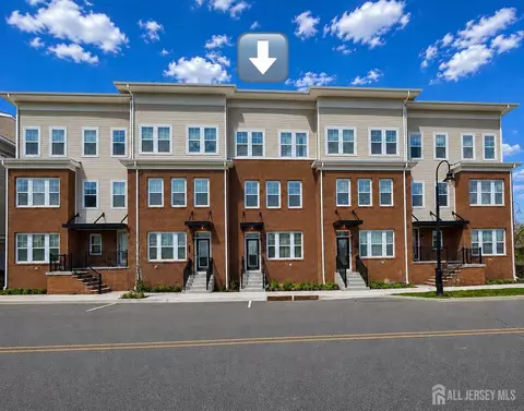 338 South Dr, North Brunswick, NJ 08902