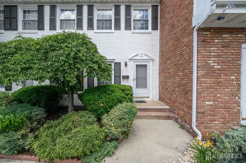171 Howell Ave, Fords, NJ 08863