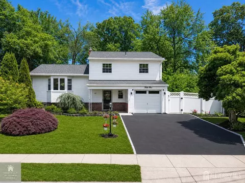 55 Ferris Rd, Edison, NJ 08817
