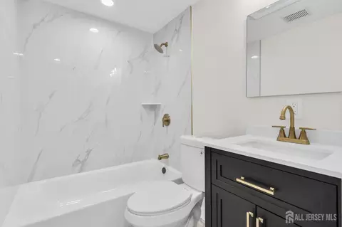 Bath - 23 Old Forge Rd, Helmetta, NJ 08828 photo 1 of 1