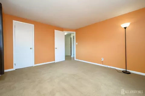 Bedroom - 31 Starlit Dr, Middlesex, NJ 08846 photo 3 of 8