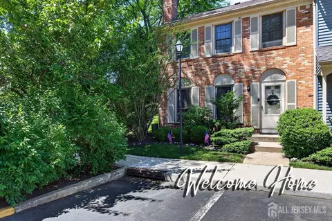 45 Winchester Ct, Matawan, NJ 07747