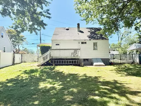 Exterior - 105 Old Post Rd, Edison, NJ 08817 photo 4 of 8