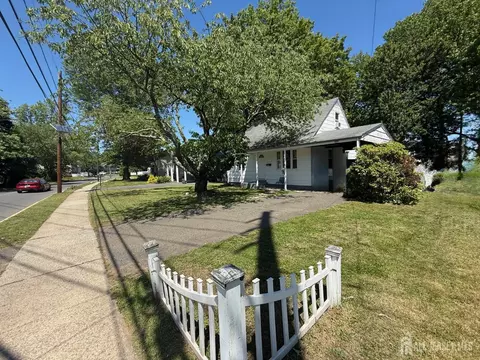 Exterior - 105 Old Post Rd, Edison, NJ 08817 photo 5 of 8
