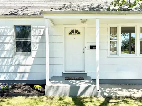 Exterior - 105 Old Post Rd, Edison, NJ 08817 photo 8 of 8