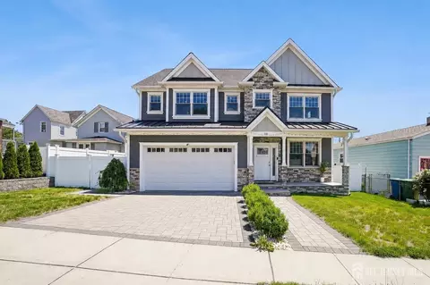 148 Mccutcheon Ave, Sayreville, NJ 08872