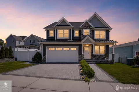 148 Mccutcheon Ave, Sayreville, NJ 08872