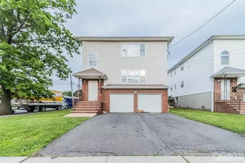44 N Whittier St N, Carteret, NJ 07008