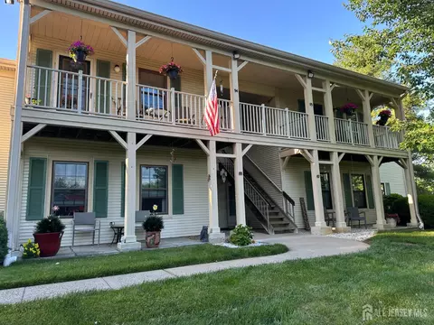 93 Griggs Pl #B1, East Brunswick, NJ 08816