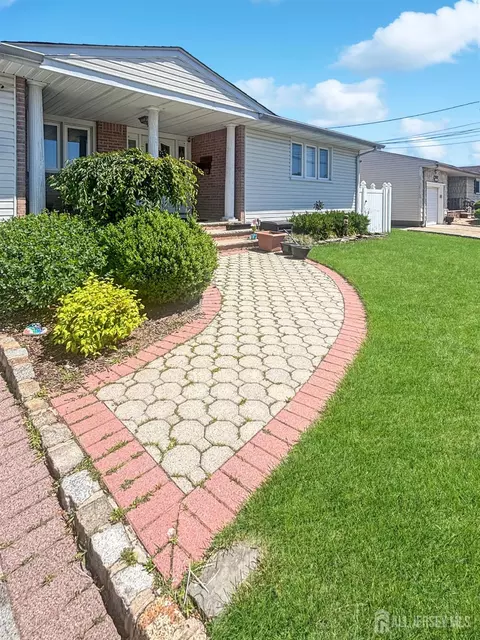 50 Preston Rd, Colonia, NJ 07067