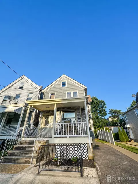 180 State St, Perth Amboy, NJ 08861