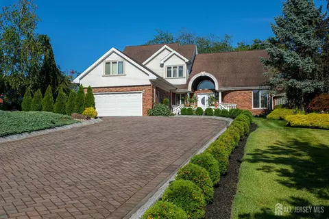 58 Miara St, Parlin, NJ 08859