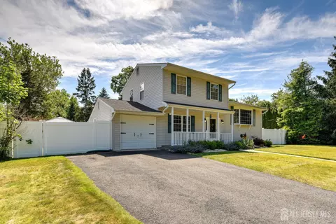 17 Sand Rd, Milltown, NJ 08850