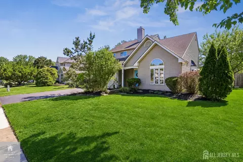 3 Longbrook Ln, Freehold, NJ 07728
