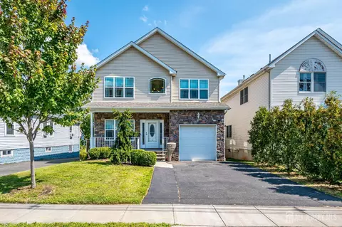 54 Hillcrest Ave, Iselin, NJ 08830