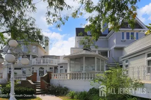 100 1st St #11, Keyport, NJ 07735