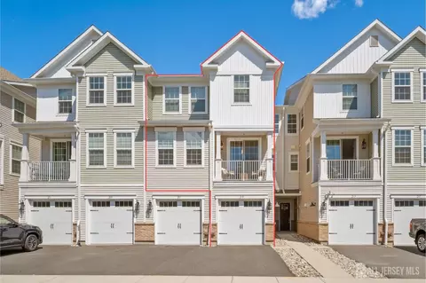 215 Park Ln, Dunellen, NJ 08812
