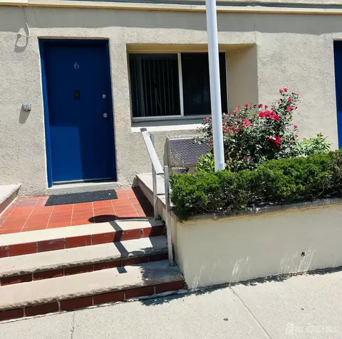 40 Fayette St #6, Perth Amboy, NJ 08861