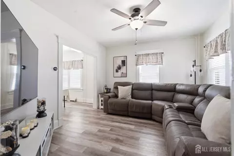 10 Southside Ave, South River, NJ 08882