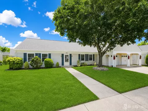 564 Old Nassau Rd # -A, Monroe, NJ 08831