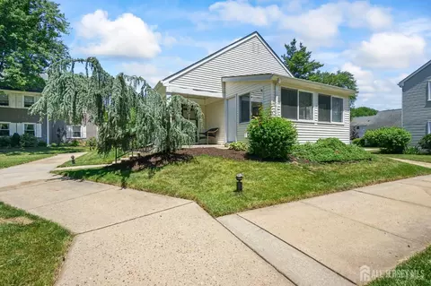 312 Sharon Way #C, Monroe, NJ 08831