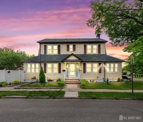 955 Hamilton St, Rahway, NJ 07065