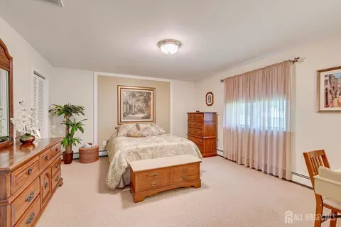 Bedroom - 30 Walnut St, Edison, NJ 08817 photo 1 of 8