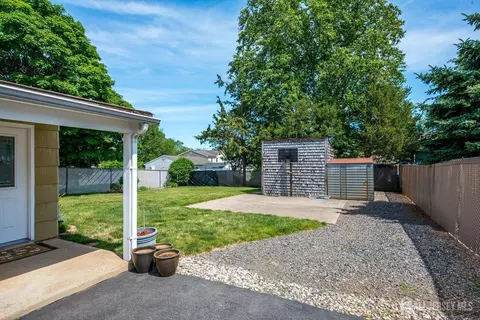 Exterior - 30 Walnut St, Edison, NJ 08817 photo 4 of 8
