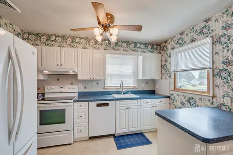 Kitchen - 30 Walnut St, Edison, NJ 08817 photo 1 of 4