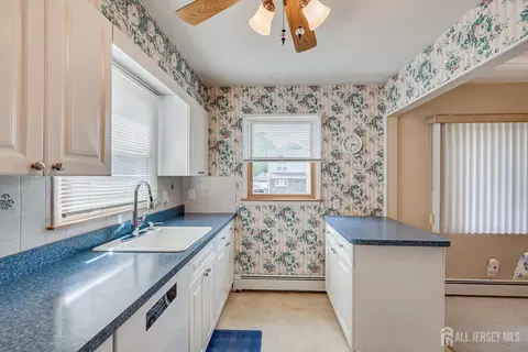 Kitchen - 30 Walnut St, Edison, NJ 08817 photo 3 of 4
