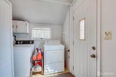 Other - 30 Walnut St, Edison, NJ 08817 photo 7 of 8