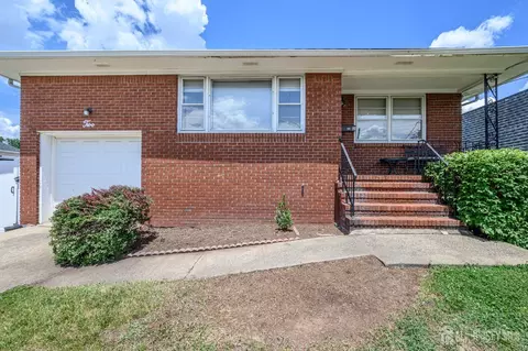 2 Carlton St, Carteret, NJ 07008