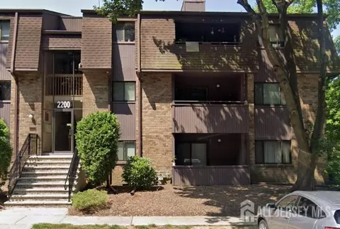 2231 Old Stone Mill Dr, East Windsor, NJ 08512