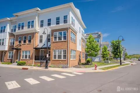 74 Bond St, North Brunswick, NJ 08902