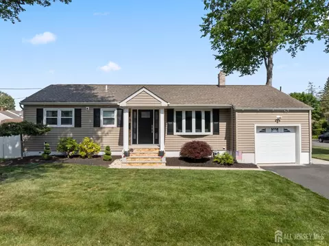 57 Desna St, Piscataway, NJ 08854