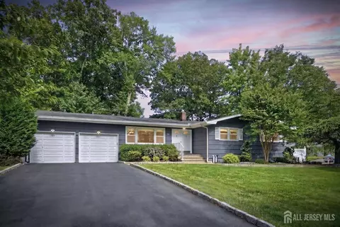 57 W Livingston Ave, Edison, NJ 08820