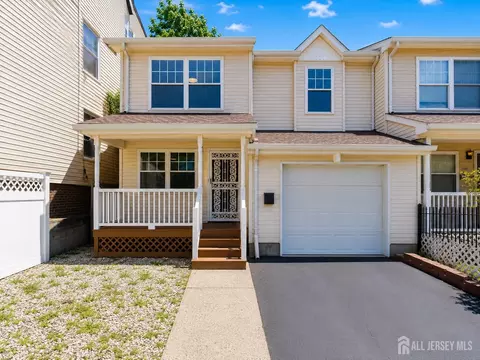 736-738 S 19th St S, Newark, NJ 07103