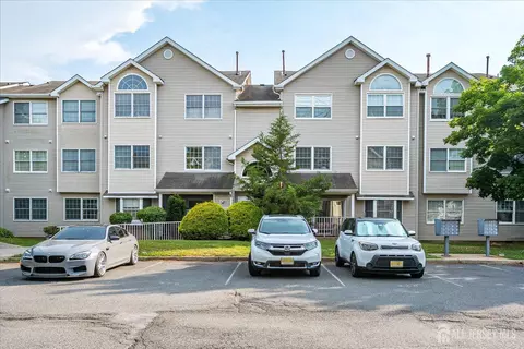 525 Edpas Rd, New Brunswick, NJ 08901