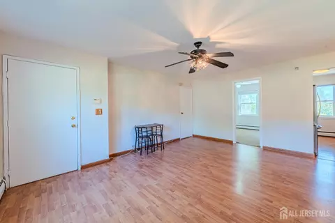 Living - 93 Fox Rd #2A, Edison, NJ 08817 photo 2 of 4