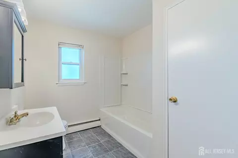 Bath - 93 Fox Rd #2A, Edison, NJ 08817 photo 2 of 3