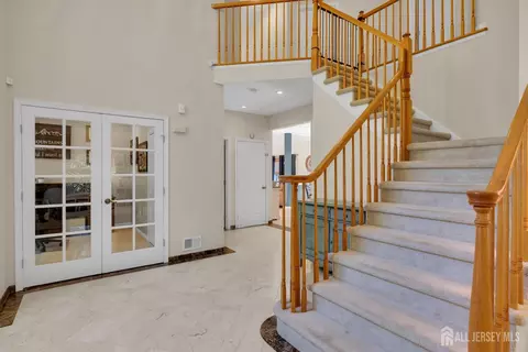 Entry Way - 2 Mapleton Rd, Old Bridge, NJ 08857 photo 2 of 8
