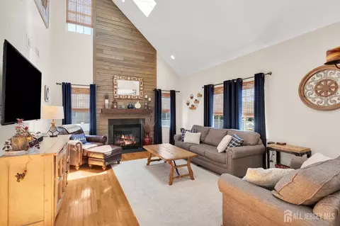 Living - 2 Mapleton Rd, Old Bridge, NJ 08857 photo 5 of 7