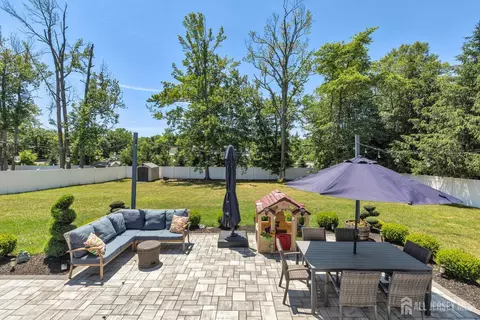 Exterior - 2 Mapleton Rd, Old Bridge, NJ 08857 photo 5 of 19