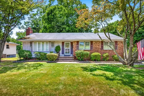 933 Franklin Ave, South Plainfield, NJ 07080
