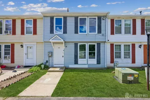 23 Theresa Ct, Galloway, NJ 08205