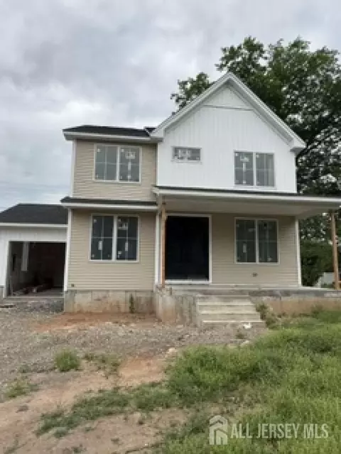 86 Essex Ave, Metuchen, NJ 08840