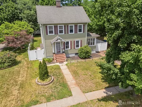 226 1st St, Dunellen, NJ 08812