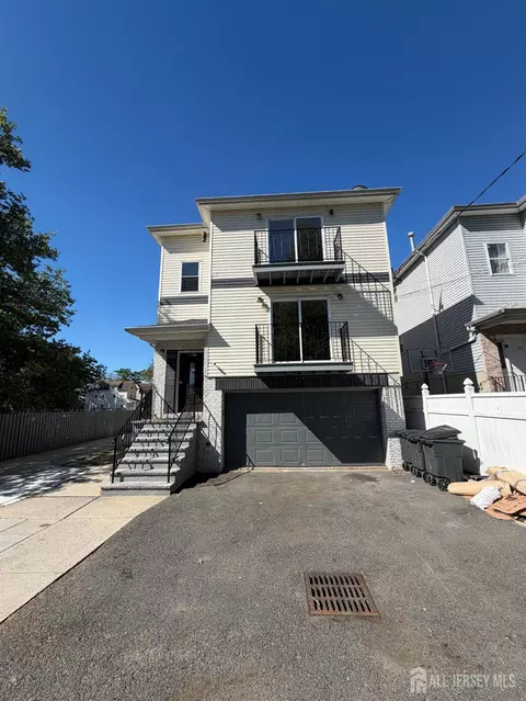 64 Montclair Ave, Newark, NJ 07104