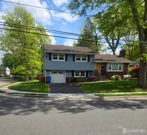 77 Woodside Ave, Metuchen, NJ 08840