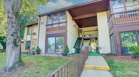 86 Arrowood Rd #G, Manalapan, NJ 07726